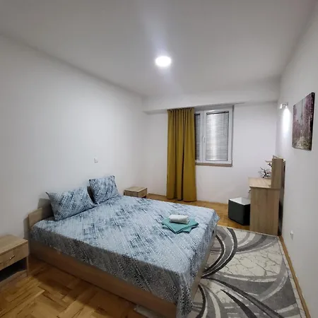 Elenaapartmaniohrid Apartment *